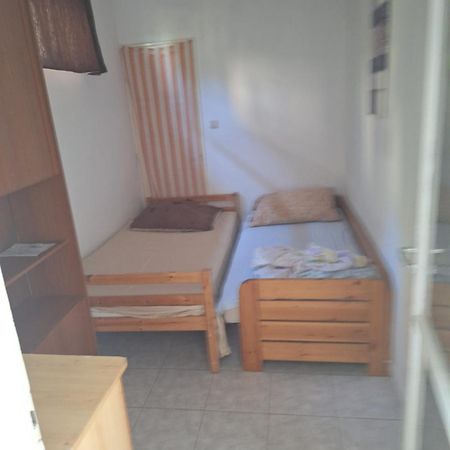 Csaladi Apartman Badacsonytomaj Affittacamere Esterno foto